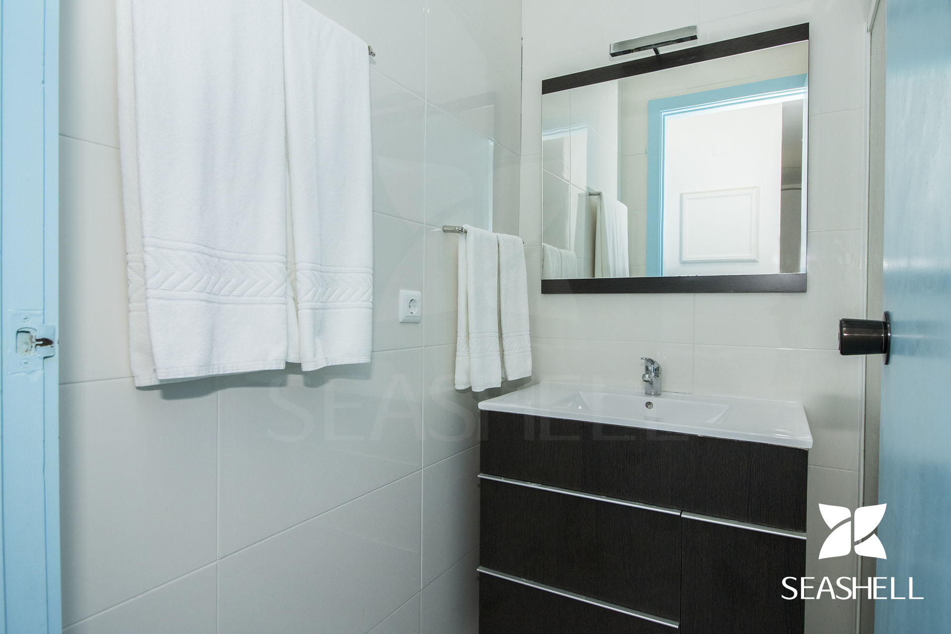 Iris Apartment Image 29